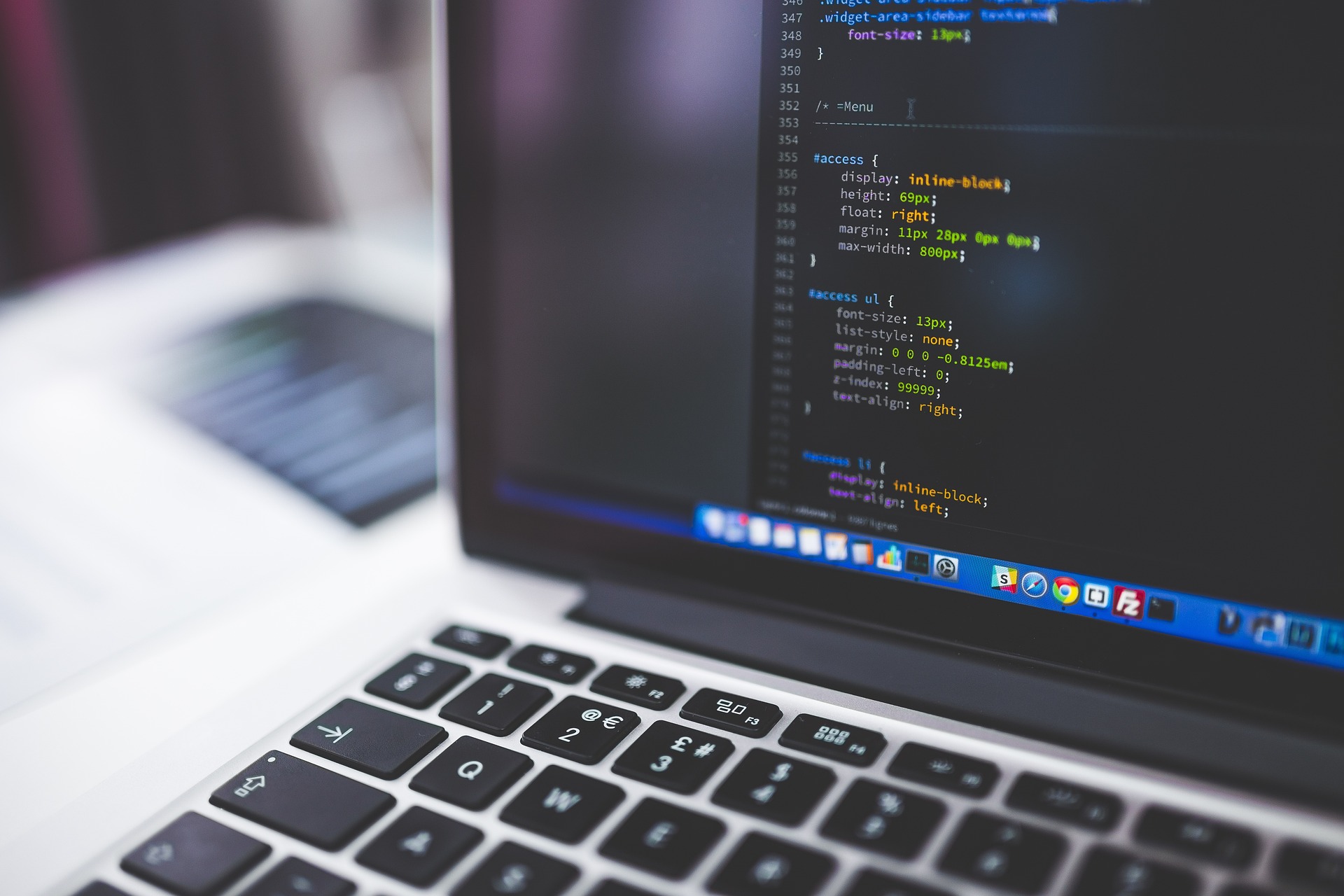 pexels coding 1853305 1920