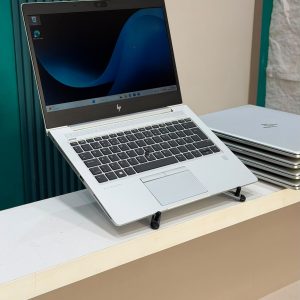 HP EliteBook 735 G5/G6 – AMD Ryzen 5 PRO, 8 Go RAM, SSD 256 Go, 13,3" Full HD