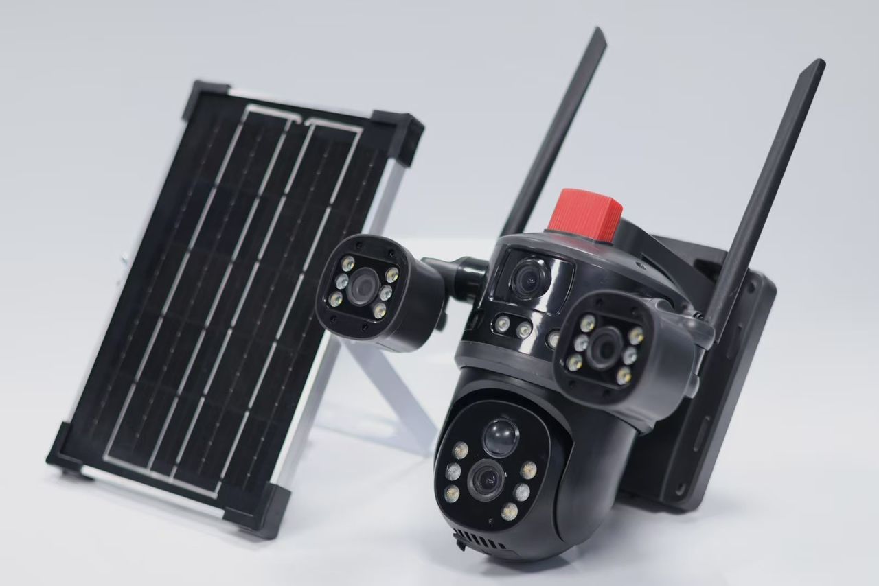 Caméra Solaire Triple Objectif Dakar - Surveillance Multi-Angle